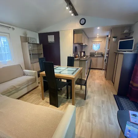 펜션 Mobil-home 4 Pers, Climatise, Proche A - Fr-1-709-75 푸라