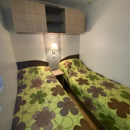 Mobile Confort 4 Pers, Proche Et Centre, Clim, Tv, Terrasse, Parking - Fr-1-709-75 Holiday home